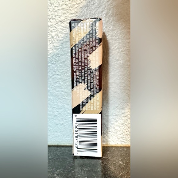 NIB Kylie Jenner Skin Concealer - Picture 4 of 4